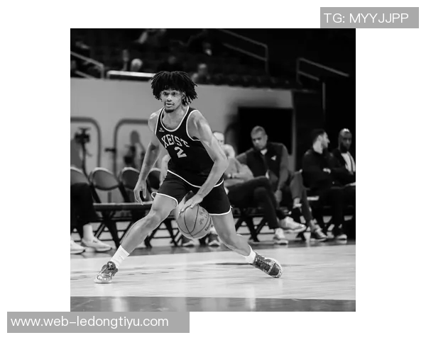 谢顿夏普获开拓者初步续约报价四年九千万美元的消息引发关注 谢顿夏普获开拓者初步续约报价四年九千万美元的消息引发关注