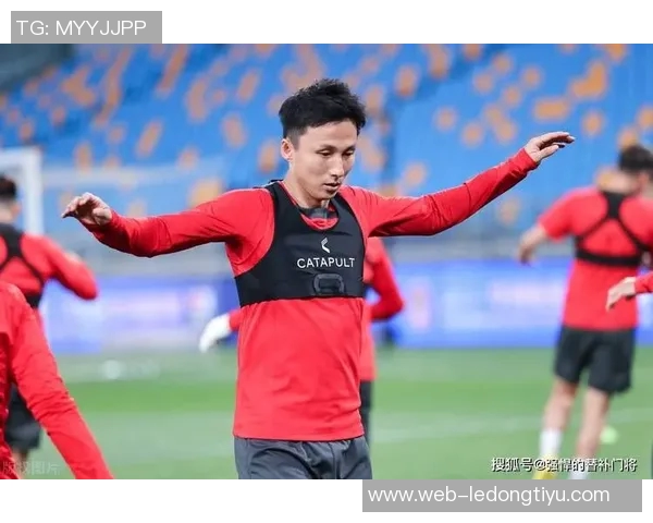 尹鸿博宣布明天将迎来最后一场中超比赛因伤选择退役 尹鸿博宣布明天将迎来最后一场中超比赛因伤选择退役