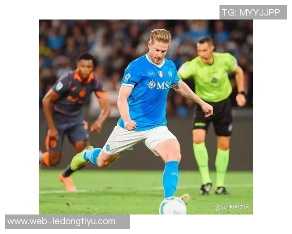 国米与那不勒斯关注20岁右后卫帕莱斯特拉引发转会热潮