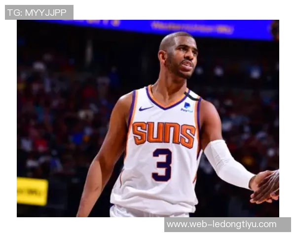 布克:回馈中国篮球迷的热情与尊重是我们的责任与荣幸 布克:回馈中国篮球迷的热情与尊重是我们的责任与荣幸