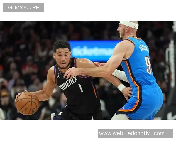 布克下半场狂砍29分却遗憾绝杀三分失手全场32分上半场表现惨淡仅得9中1 布克下半场狂砍29分却遗憾绝杀三分失手全场32分上半场表现惨淡仅得9中1